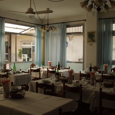 Hotel Aquilia Лаїгуелья Екстер'єр фото